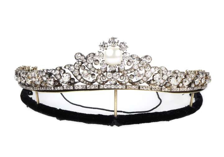 Diamond and pearl tiara converting to a necklace